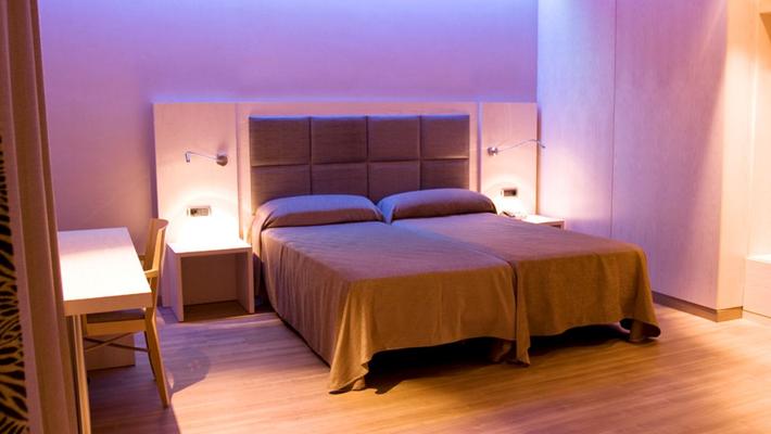 Triple Hôtel Barcelona House Barcelone Triple Hôtel Barcelona House Barcelone